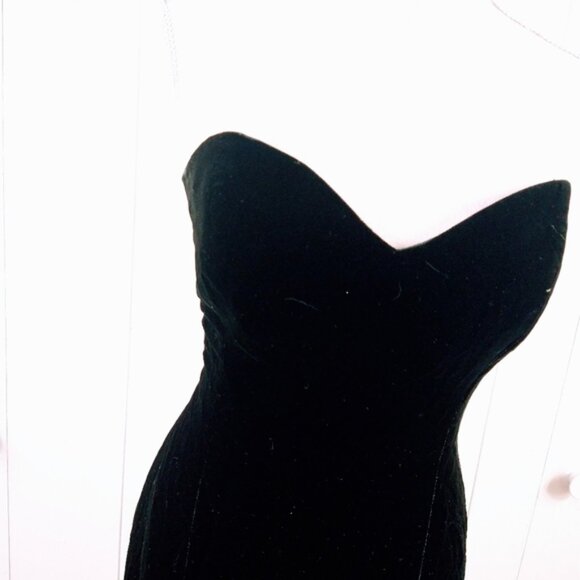 Vintage velvet gown - Picture 7 of 8